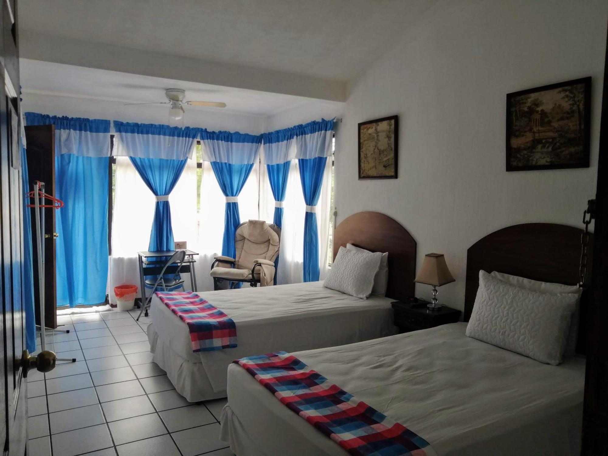 Novohostal B&B Guatemala City Eksteriør bilde
