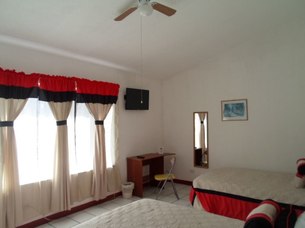 Novohostal B&B Guatemala City Eksteriør bilde