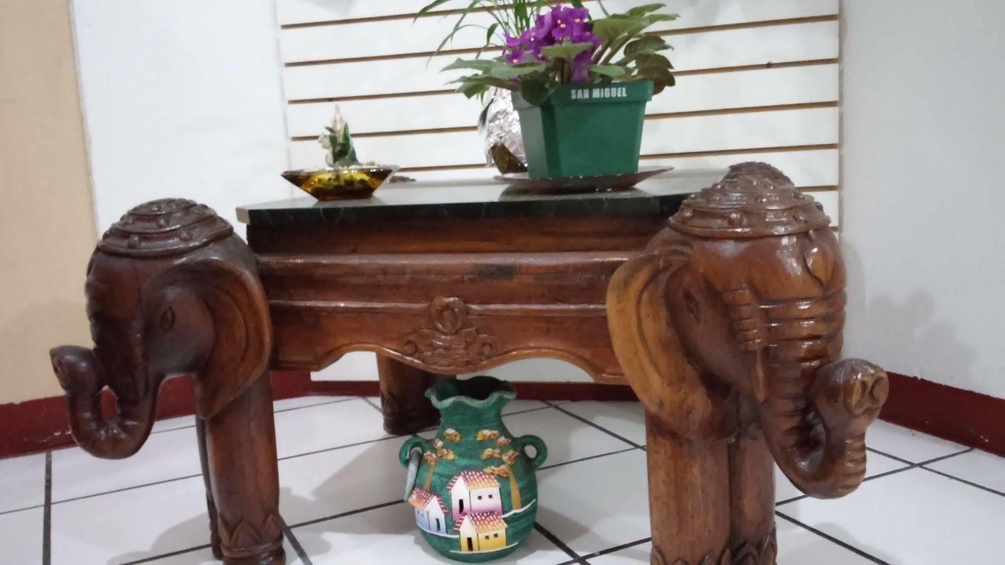 Novohostal B&B Guatemala City Eksteriør bilde
